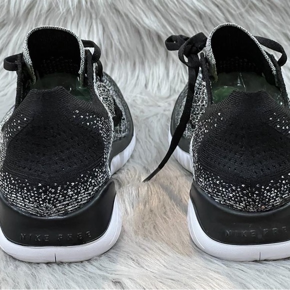Nike Free Run Flyknit 2018. Mens. 942838-101 - Picture 4 of 9